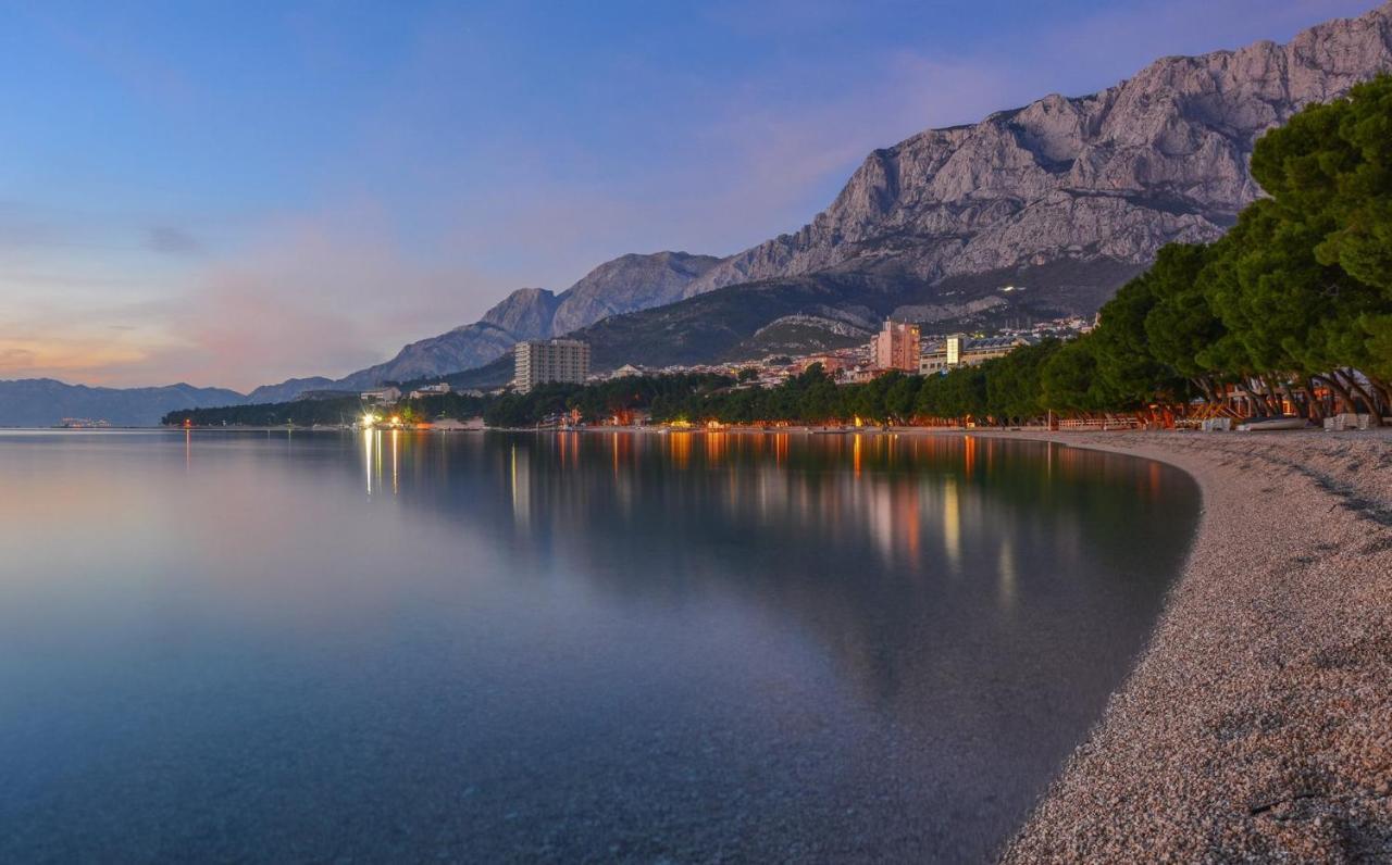 Apartment Lukas Galileo Izuzetan Makarska Eksteriør billede