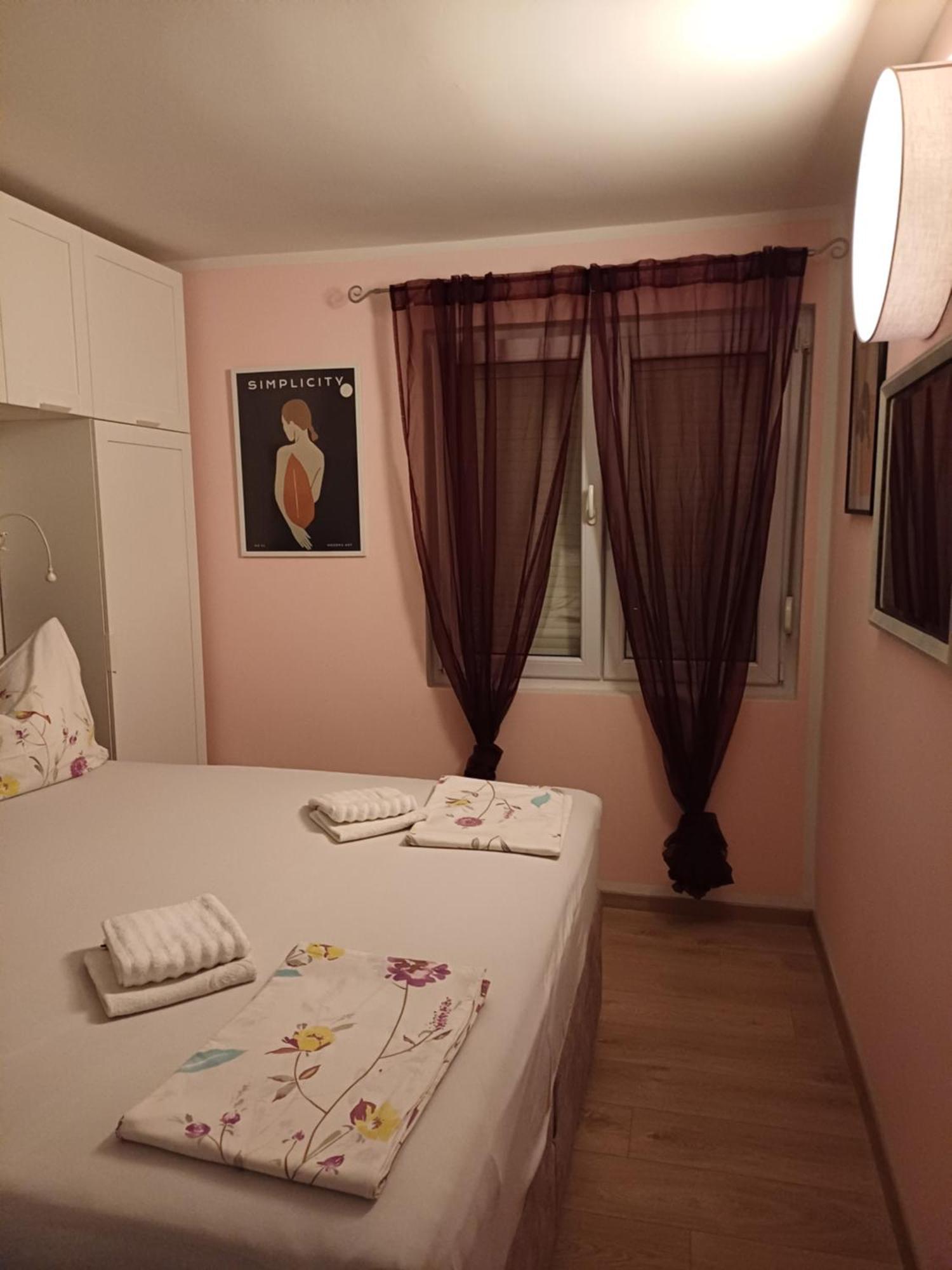 Apartment Lukas Galileo Izuzetan Makarska Eksteriør billede